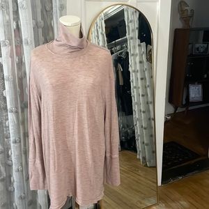 Gorgeous Dusty Pink Turtleneck Tunic, Size Large by Caslon